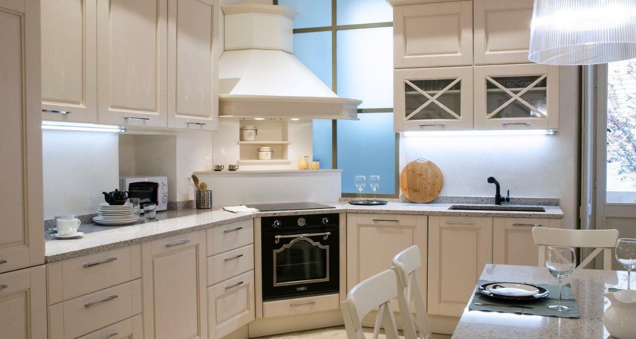 Joivy Splendid 3Br Apt With Parking And Terrace In Como Lake Como Exteriör bild
