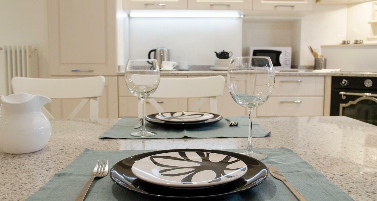 Joivy Splendid 3Br Apt With Parking And Terrace In Como Lake Como Exteriör bild